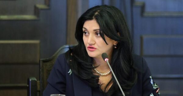 Լենա Նանուշյանի նոր ձախողումների շարքը. «Ժողովուրդ»