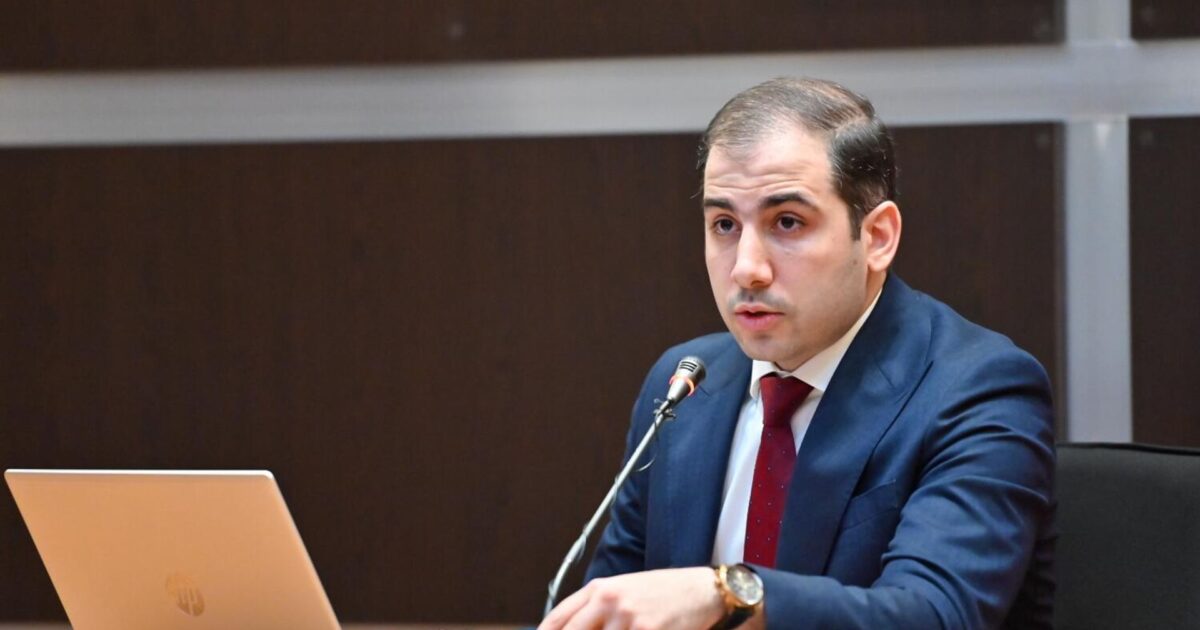 14 բլոգերի համար ճաշ, նվերներ, ծաղիկներ. «Հրապարակ»
