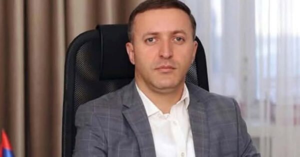 ՔՊ թեկնածուն նախընտրական կաշառք է խոստանում, անչափահասներին օգտագործում. «Հրապարակ»