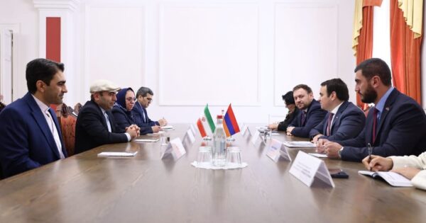 «Ուժեղ Հայաստան» խմբակցության պատգամավորները հանդիպել են ՀՀ-ում Իրանի դեսպան Խալիլ Շիրղոլամիի հետ