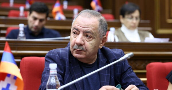 Դատախազությունը պահանջում է Աղվան Վարդանյանից բռնագանձել անշարժ գույքեր և շուրջ 235 միլիոն դրամ