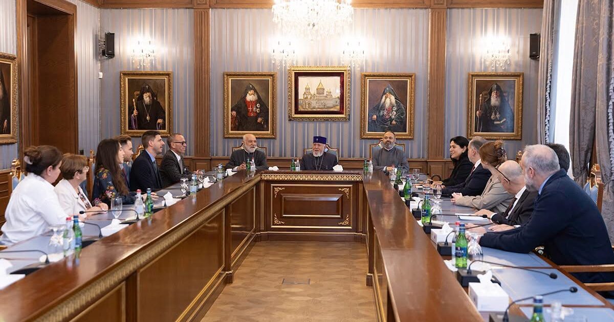 Ամենայն Հայոց Կաթողիկոսն ընդունել է «Save Armenia» կազմակերպության պատվիրակությանը