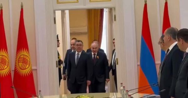 Նիկոլ Փաշինյանը Երևանում առանձնազրույց է ունեցել Ղրղզստանի նախագահ Սադիր Ժապարովի հետ