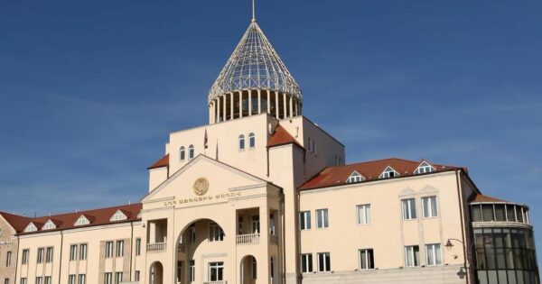 Արցախի ԱԺ պատգամավորները հայտարարություն են տարածել պետական ինստիտուտների և սոցիալական խնդիրների վերաբերյալ