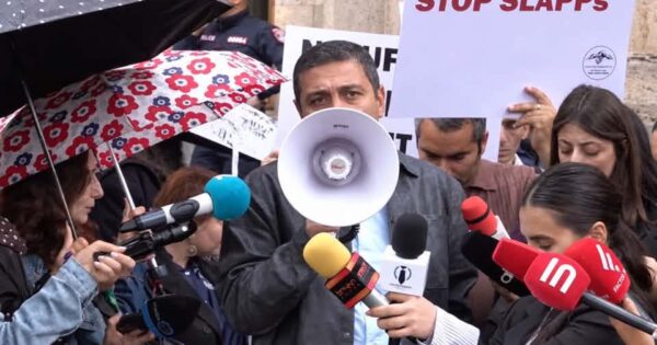 «Պայքարում ենք մեր վերադարձի իրավունքի համար»․ Արցախցիների բողոքի ակցիան Կառավարության դիմաց՝ COP17-ին ընդառաջ