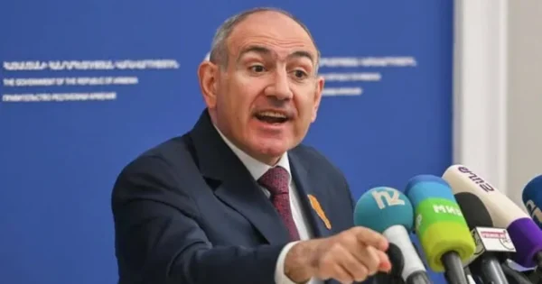 «Վախի վաճառականի» վերջին խաղաթուղթը. ինչու է Փաշինյանի քաղաքական ապագան անդառնալիորեն կախված Բաքվի պահանջներից. «Փաստ»