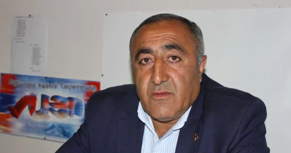 Ի՞նչ է բացահայտել ՔՊ-ն Եղեգիսի համայնքապետի մասին, որ հեռացրել է կուսակցությունից․ «Ժողովուրդ»