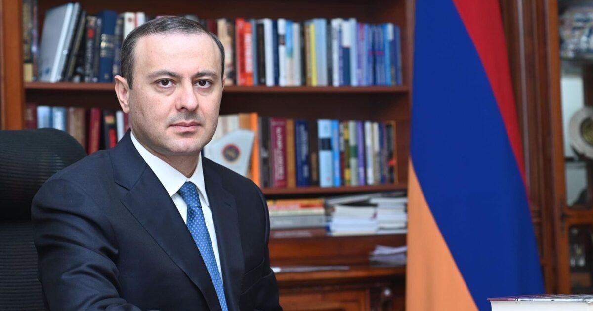 Արմեն Գրիգորյանը չի թաքցնում Նիկոլ Փաշինյանից դժգոհությունը. «Հրապարակ»
